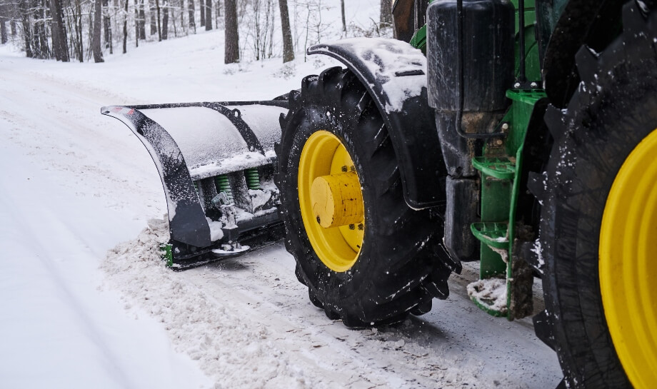5 Essential Safety Tips for Operating Heavy Equipment in Winter